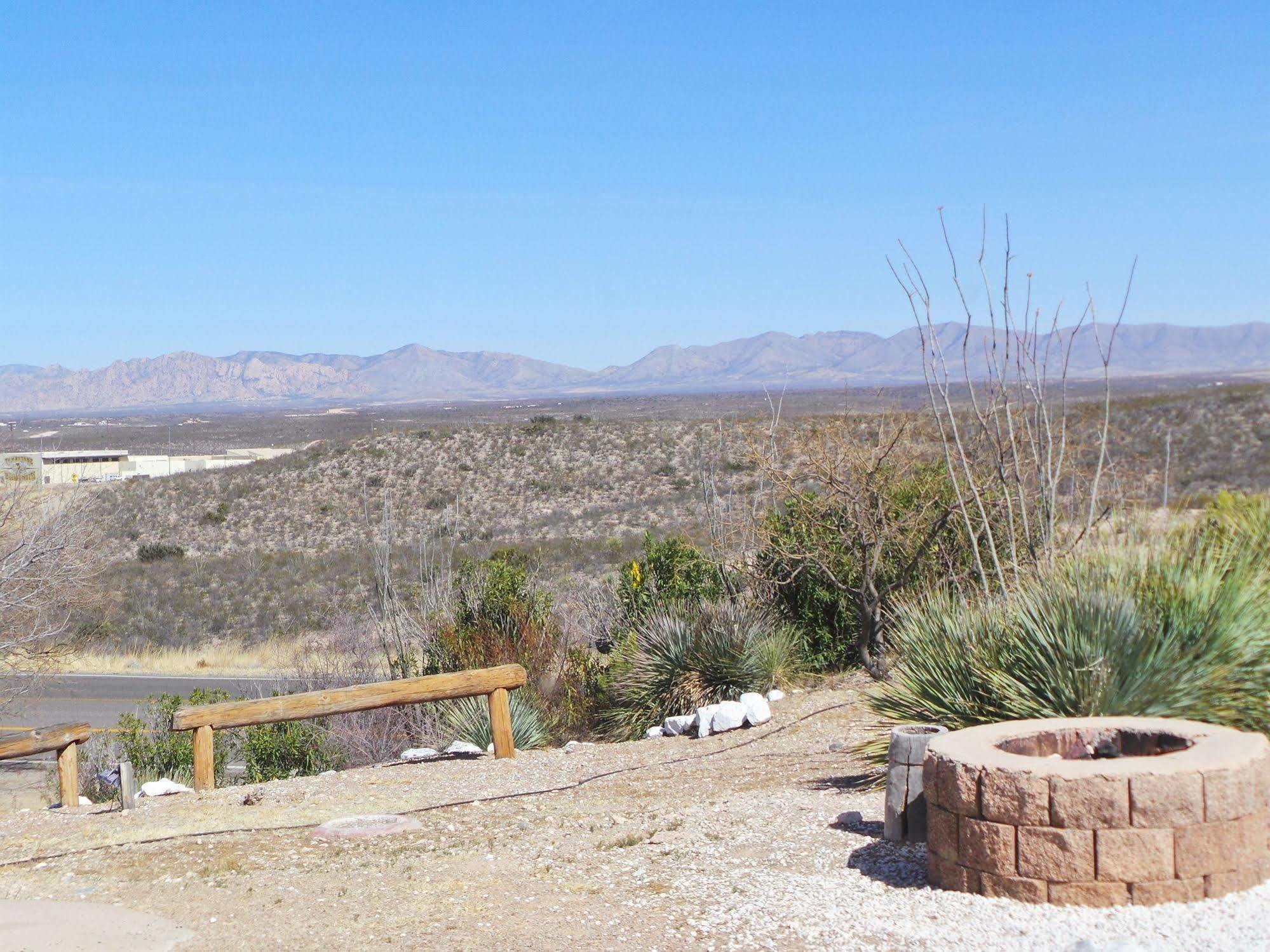 Landmark Lookout Lodge Tombstone Bagian luar foto